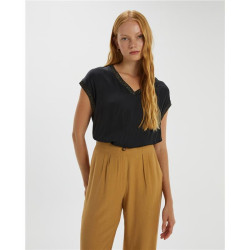Camiseta pico lisa ANDAM